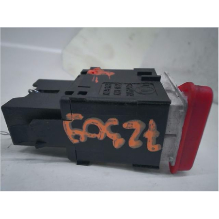 Bouton de warning occasion SKODA FABIA I Phase 2 - 1.2i 12v 65ch