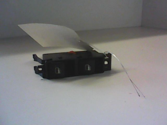 Commande lève-glace porte avant droite occasion B.M.W. SERIE 3 IV Phase 2 - 330d 204ch