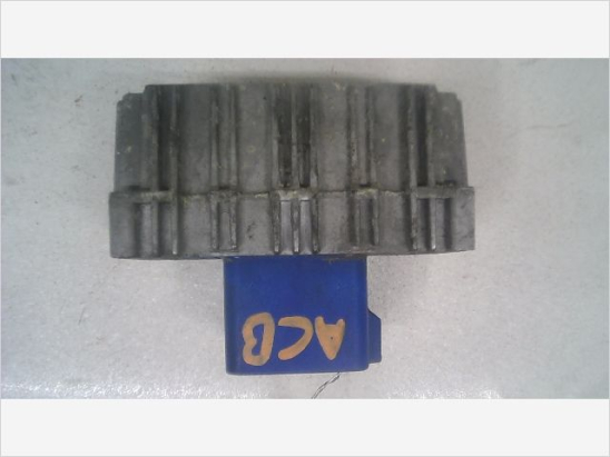 Boitier de préchauffage occasion SUZUKI SWIFT III Phase 1 - 1.3 DDIS 75ch