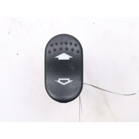 Commande lève-glace porte avant droite occasion FORD FOCUS I Phase 1 - 1.8 TDDI 90ch