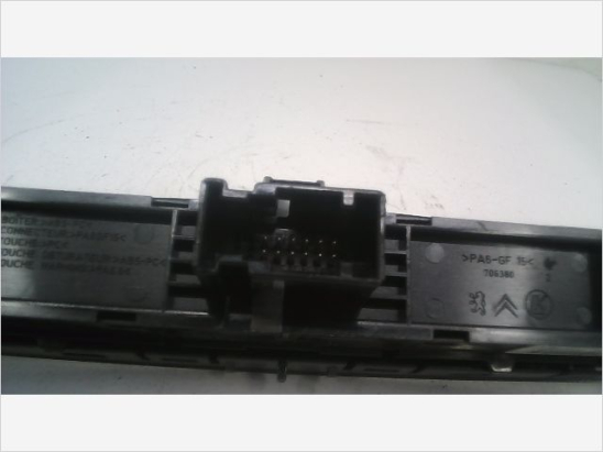 Bouton de warning occasion PEUGEOT 308 I Phase 1 - 1.6 HDI 16v 90ch