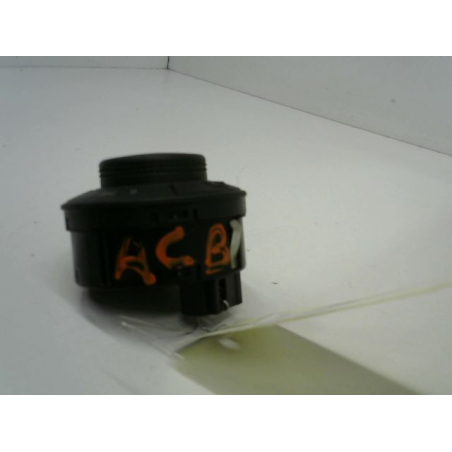 Interrupteur commande de phares occasion OPEL CORSA IV Phase 1 - 1.3 CDTI 75ch