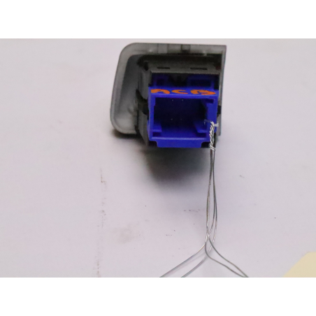 Bouton de warning occasion PEUGEOT 208 Phase 1 - 1.2 VTI 82ch