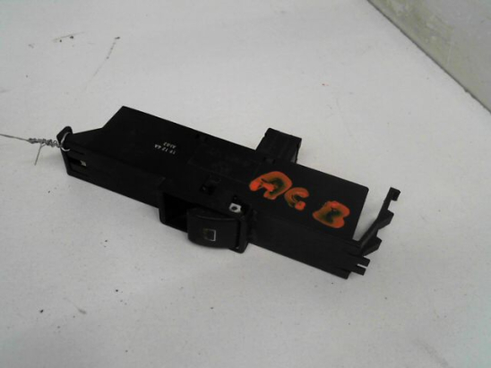 Bouton de warning occasion B.M.W. SERIE 3 IV Phase 2 - 320d