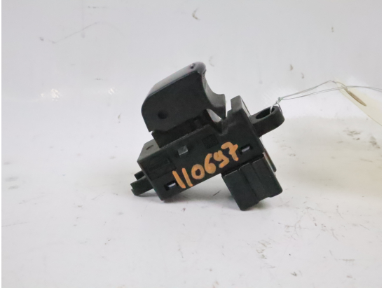 COMMANDE LEVE-GLACE PORTE AVD