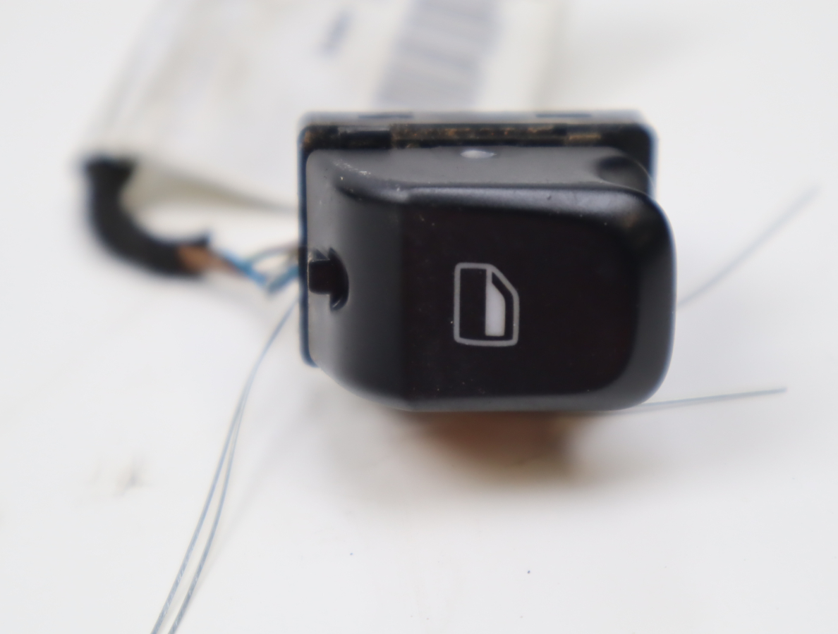 COMMANDE LEVE-GLACE PORTE AVD