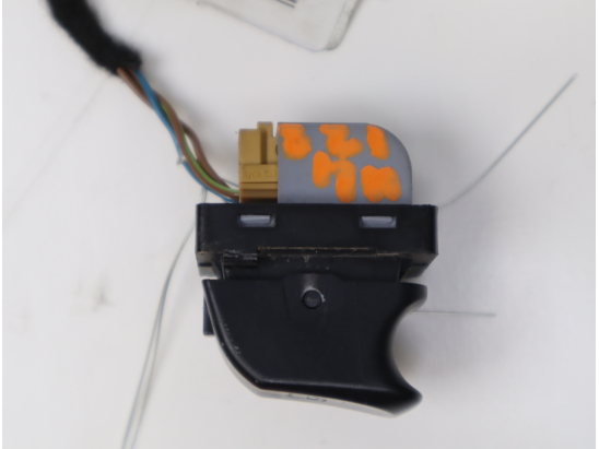 COMMANDE LEVE-GLACE PORTE AVD