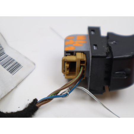 COMMANDE LEVE-GLACE PORTE AVD