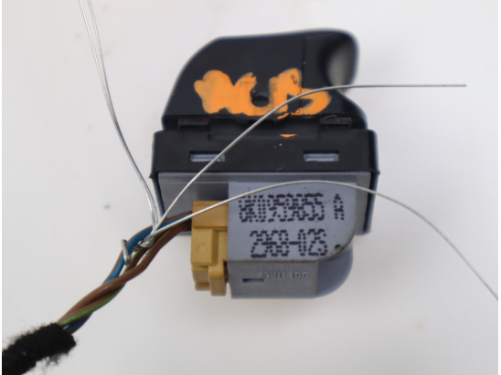 COMMANDE LEVE-GLACE PORTE AVD