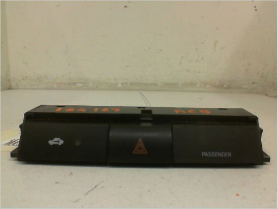 Bouton de warning occasion TOYOTA COROLLA VERSO II Phase 1 - 115 D-4D