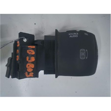 Commande autoradio occasion RENAULT MEGANE III Phase 3 BREAK - 1.5 DCI 110ch