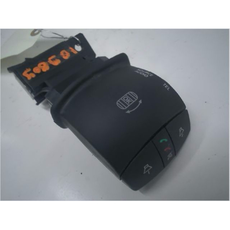 Commande autoradio occasion RENAULT MEGANE III Phase 3 BREAK - 1.5 DCI 110ch