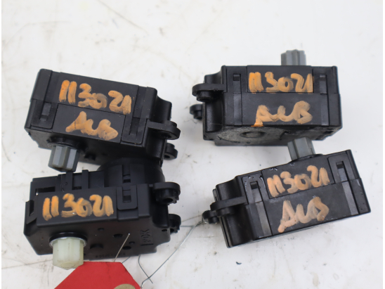 Moteur volet de chauffage occasion RENAULT SCENIC III Phase 1 - 1.9 DCI 130ch