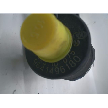 Injecteur occasion PEUGEOT 206 Phase 1 - 1.4 HDI 70ch