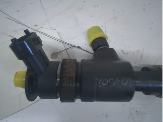 Injecteur occasion CITROEN C3 II Phase 1 - 1.4 HDi