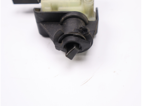 Actionneur portillon aile ard occasion CITROEN C4 II Phase 1 - 1.6 HDI 90ch