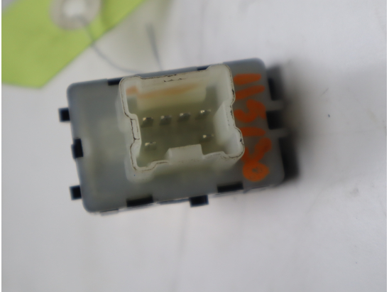 Commande leve-glace porte arrière gauche occasion DACIA SPRING Phase 1 - Elec 44ch