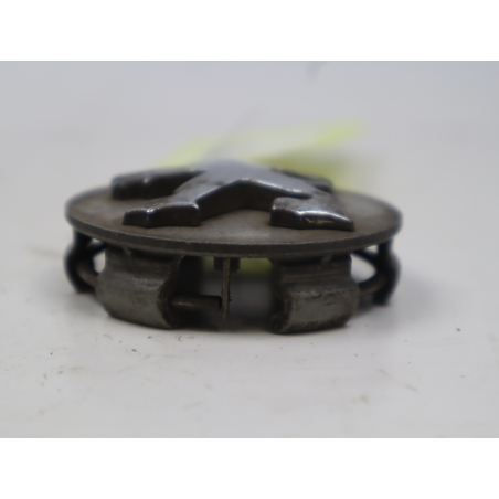 Enjoliveur de roue occasion PEUGEOT 5008 I Phase 1 - 1.6 e-HDi 112ch