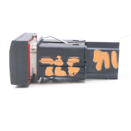 Bouton de warning occasion VOLKSWAGEN POLO V Phase 1 - 1.6 TDI 90