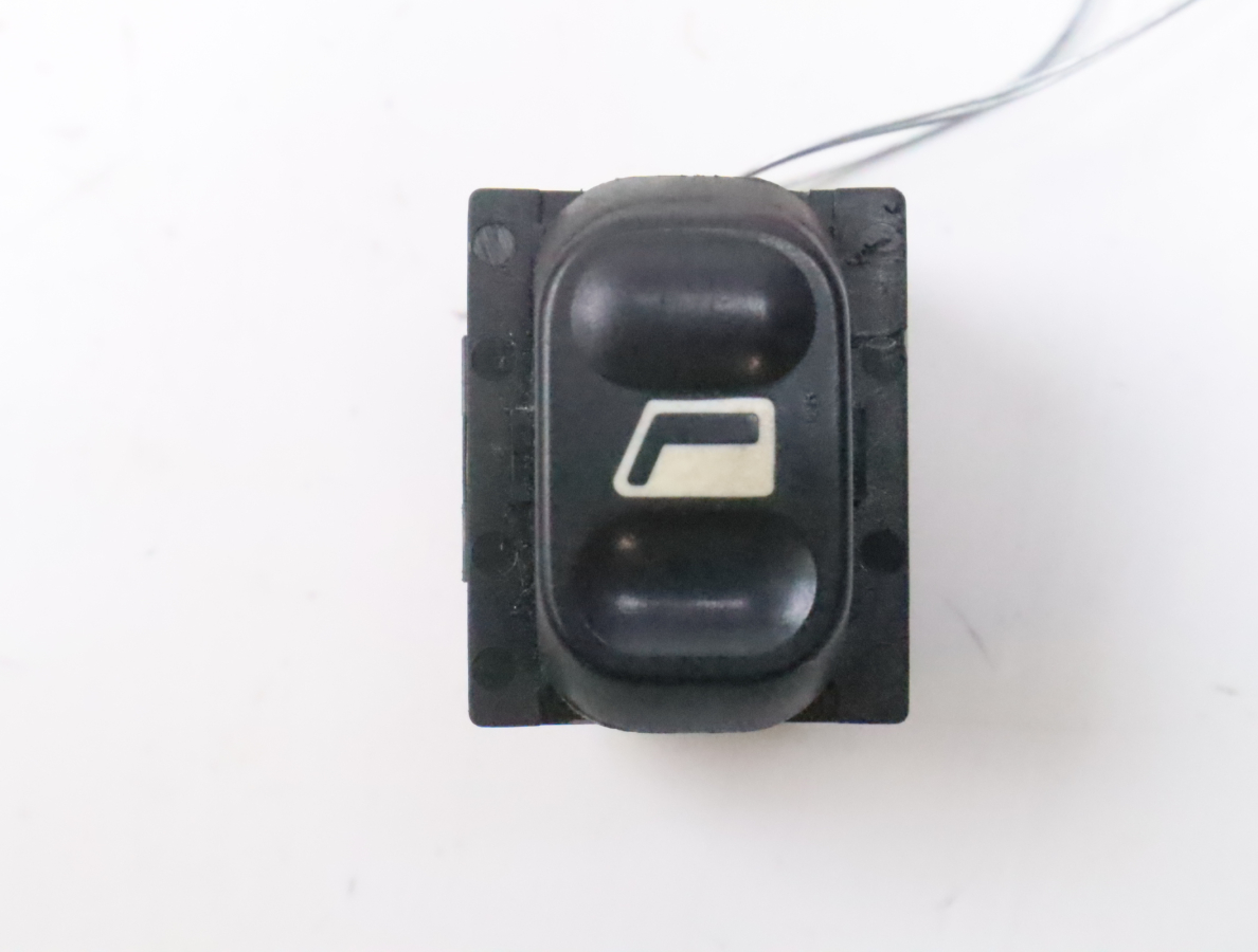 COMMANDE LEVE-GLACE PORTE AVD