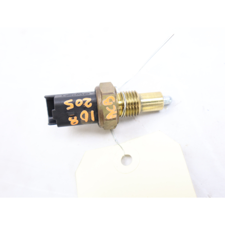 CONTACTEUR FEUX RECUL