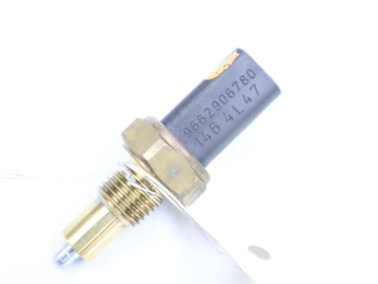 CONTACTEUR FEUX RECUL