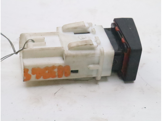 Bouton de warning occasion NISSAN QASHQAI I Phase 1 - 1.5 DCI 106ch