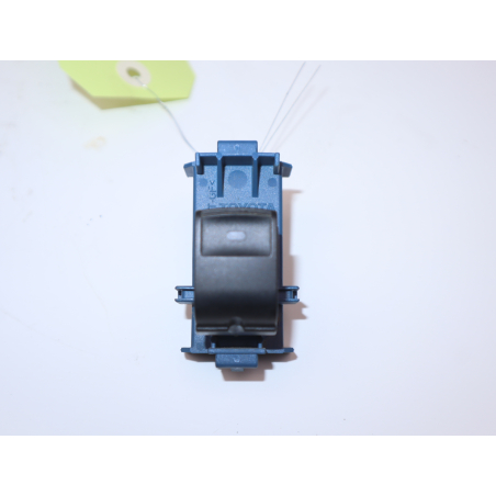Commande leve-glace porte arrière droite occasion TOYOTA VERSO Phase 1 - 126 D-4D