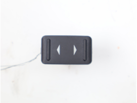 Commande lève-glace porte avant droite occasion FORD CMAX I Phase 2 - 1.8 TDCI 8v 115ch