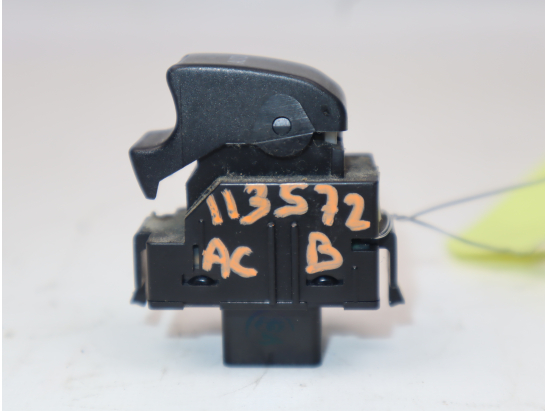 Commande lève-glace porte avant droite occasion TOYOTA COROLLA IX phase 2 - 2.0 D4-D 115ch