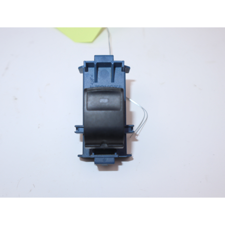 Commande leve-glace porte arrière gauche occasion TOYOTA VERSO Phase 1 - 126 D-4D