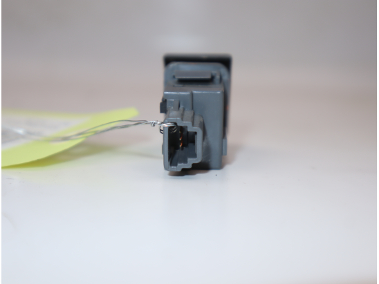 Bouton de warning occasion TOYOTA VERSO Phase 1 - 126 D-4D