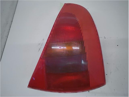 Feu arrière droit occasion RENAULT CLIO II Phase 1 - 1.9 DTI
