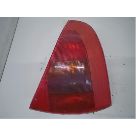 Feu arrière droit occasion RENAULT CLIO II Phase 1 - 1.9 DTI