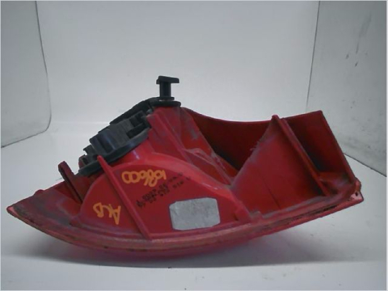 Feu arrière droit occasion RENAULT CLIO II Phase 1 - 1.9 DTI