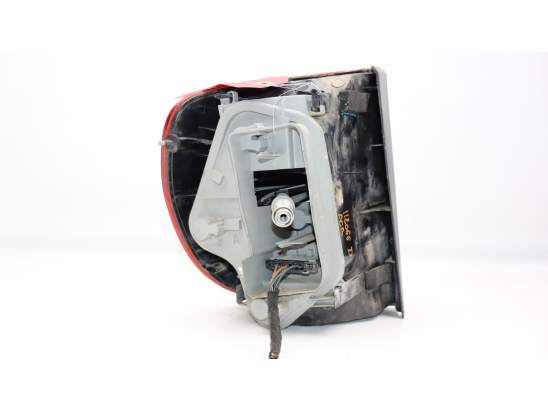 Feu arrière droit occasion VOLKSWAGEN FOX Phase 1 - 1.2i 6v 55ch