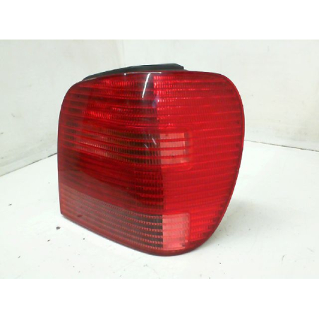 Feu arrière droit occasion VOLKSWAGEN POLO III Phase 2 - 1.4i 8v 60ch