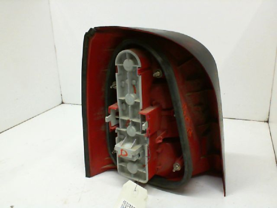 Feu arrière droit occasion AUDI A4 I Phase 1 AVANT - 1.9 TDI 110ch