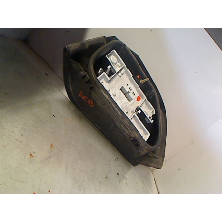 Feu arrière droit occasion RENAULT CLIO I Phase 1 - 1.2