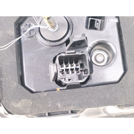 Feu arrière interieur gauche occasion PEUGEOT 5008 II Phase 2 - 1.2 130ch