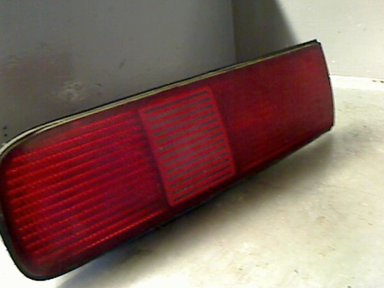 Feu arrière interieur gauche occasion RENAULT SAFRANE Phase 2 - 2.2 DT