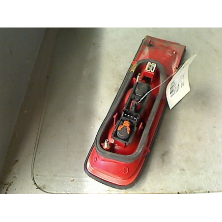 Feu arrière interieur gauche occasion RENAULT SAFRANE Phase 2 - 2.2 DT