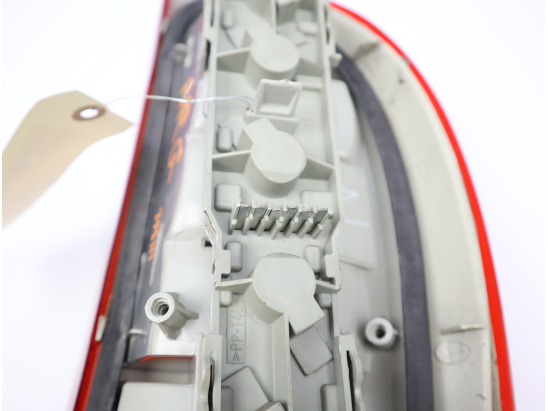 Feu arrière gauche occasion OPEL CORSA II Phase 2 - 1.0i 12v