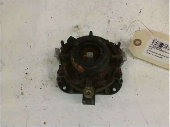 PHARE ANTIBROUILLARD AVD