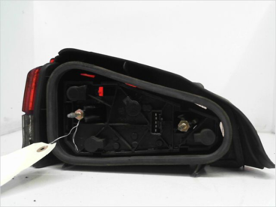 Feu arrière droit occasion PEUGEOT 106 Phase 1 - 1.5D