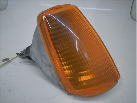 Clignotant droit occasion VOLKSWAGEN POLO II Phase 2 - 45ch