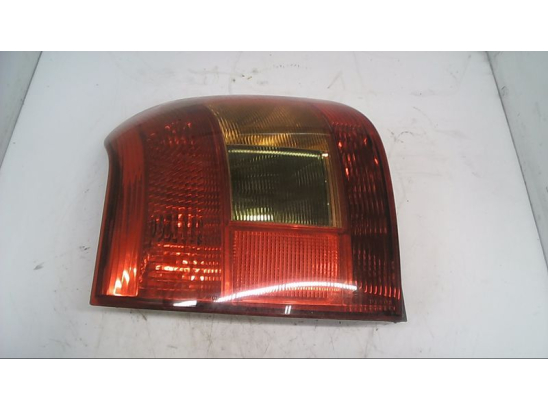 Feu arrière gauche occasion TOYOTA COROLLA X Phase 1 - 110 D-4D