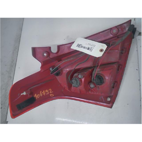 Feu arrière droit occasion SUZUKI SWIFT III Phase 1 - 1.3i 90ch