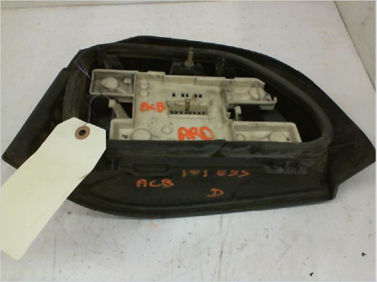 Feu arrière droit occasion RENAULT CLIO I Phase 1 - 1.2i