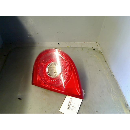 Feu arrière intérieur droit occasion VOLKSWAGEN GOLF V Phase 1 - 1.9 TDI 105ch